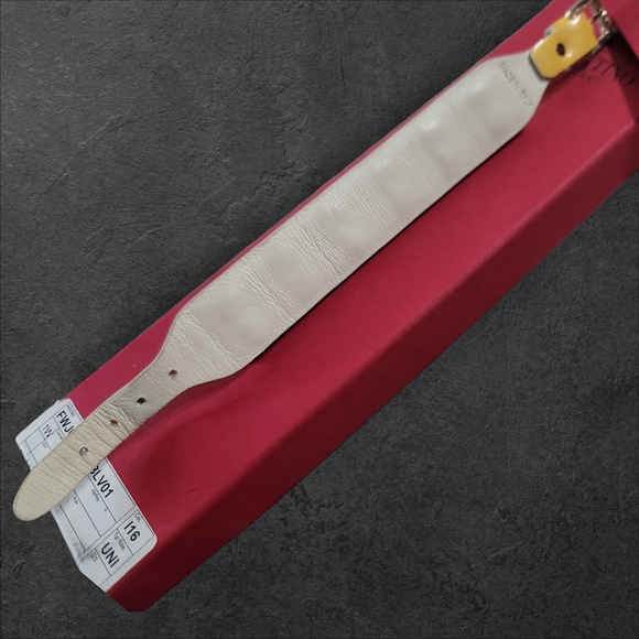 VALENTINO Rockstud Leather Bracelet New With Box - Picture 5 of 9